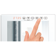 QUADRO VISIO - elektryczny grzejnik łazienkowy - front z lustra oraz termostatem tygodniowym