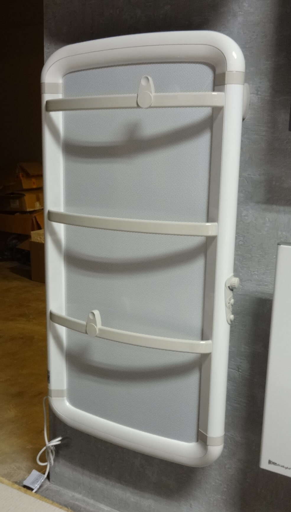 Łazienkowy grzejniki elektryczny na podczerwień - Acanto 110 białe